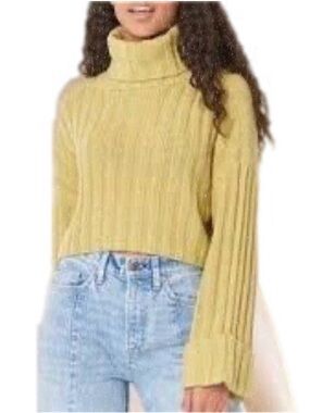 Arizona  Jeans Green cropped Turtleneck Ribbed Cropped Sweater - Women